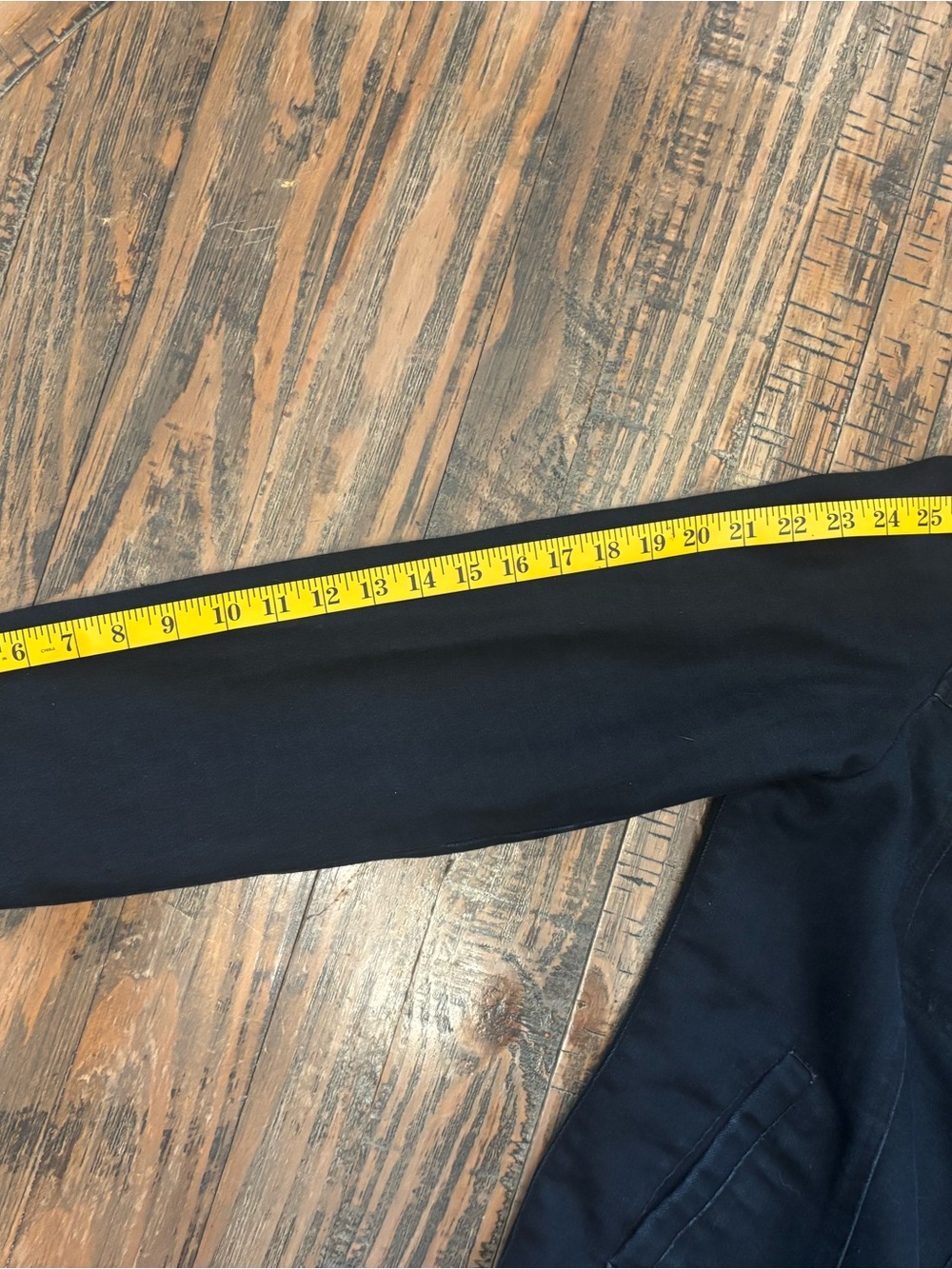 Yellowstone Dutton Ranch Jacket - Picture 10 of 10